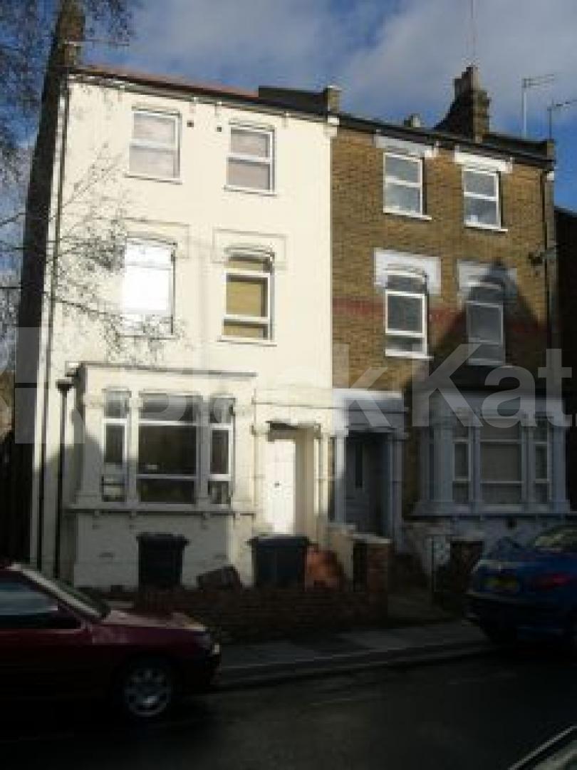 			Studio Apartment, 1 bath, 1 reception Ground Floor Flat			 Dollis Road, FINCHLEY CENTRAL